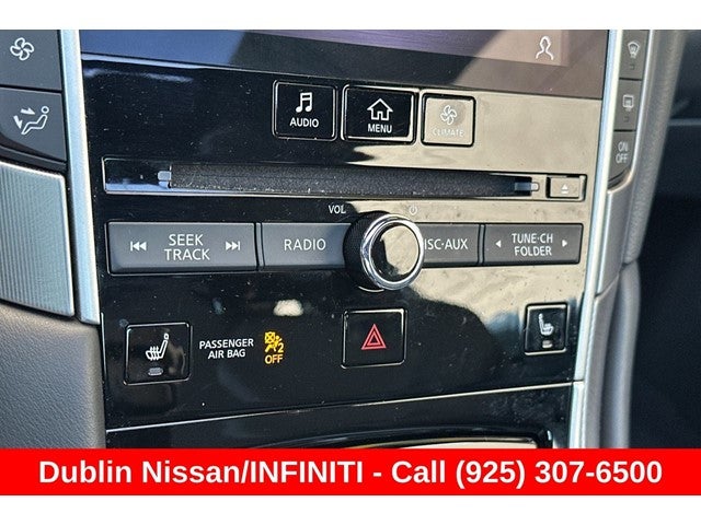 2022 INFINITI Q60 LUXE RWD