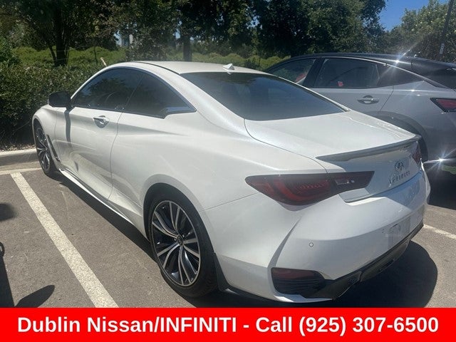 2022 INFINITI Q60 LUXE RWD