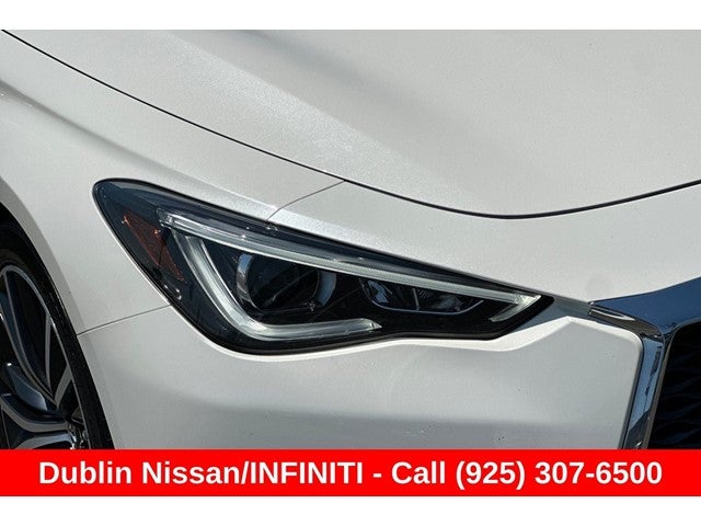 2022 INFINITI Q60 LUXE RWD