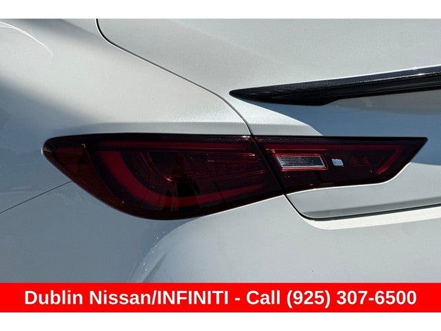 2022 INFINITI Q60 LUXE RWD