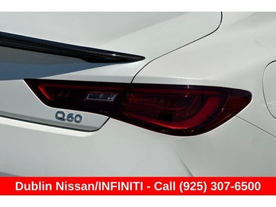 2022 INFINITI Q60 LUXE RWD