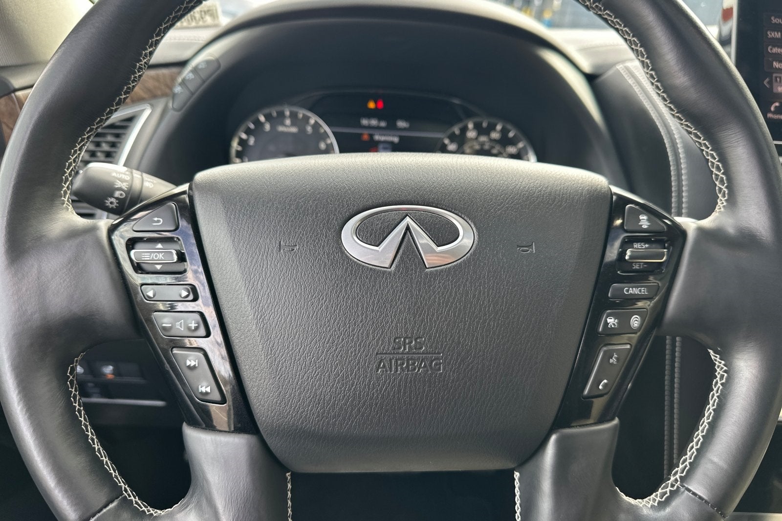 2023 INFINITI QX80 Premium Select