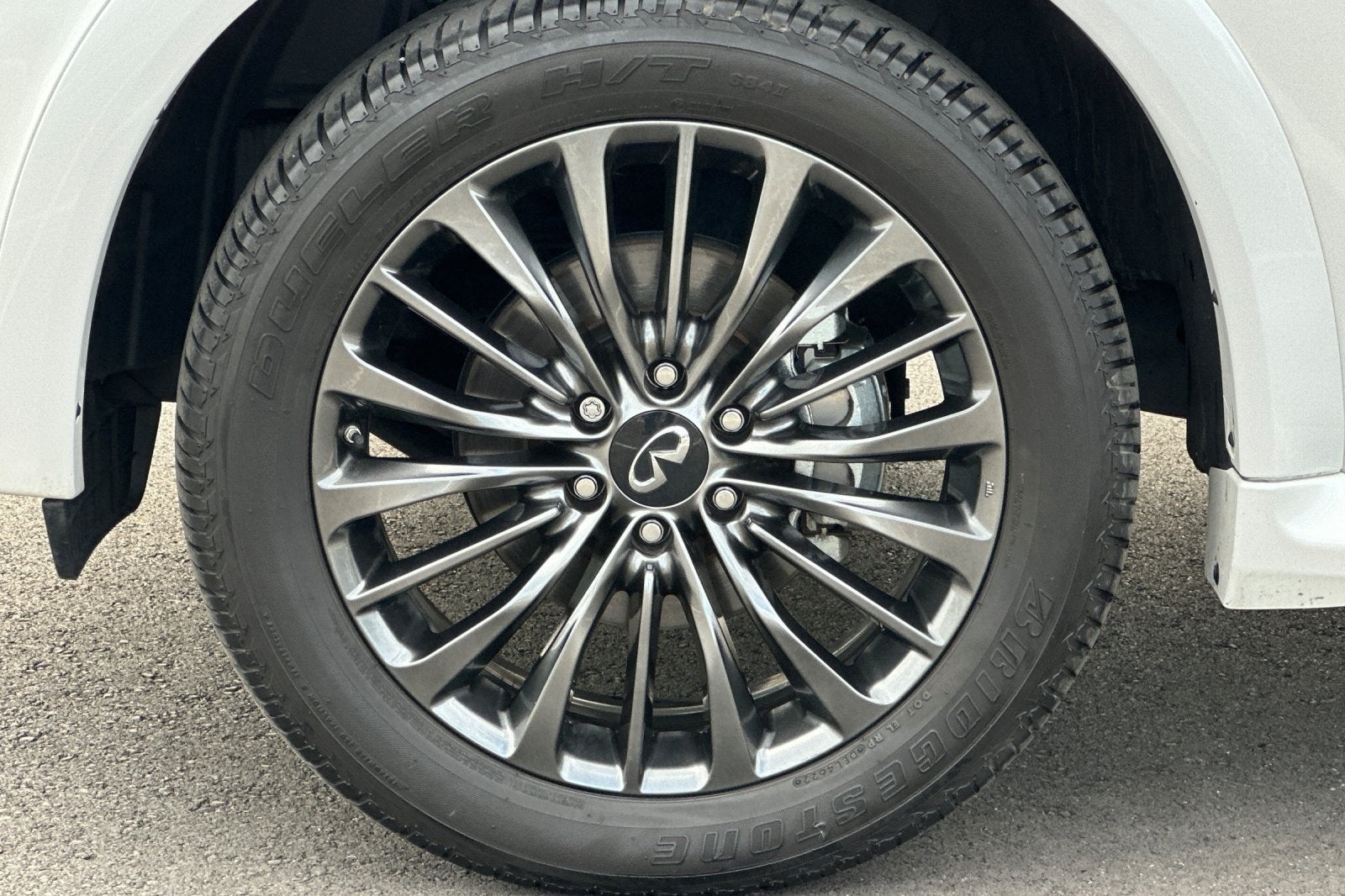 2023 INFINITI QX80 Premium Select