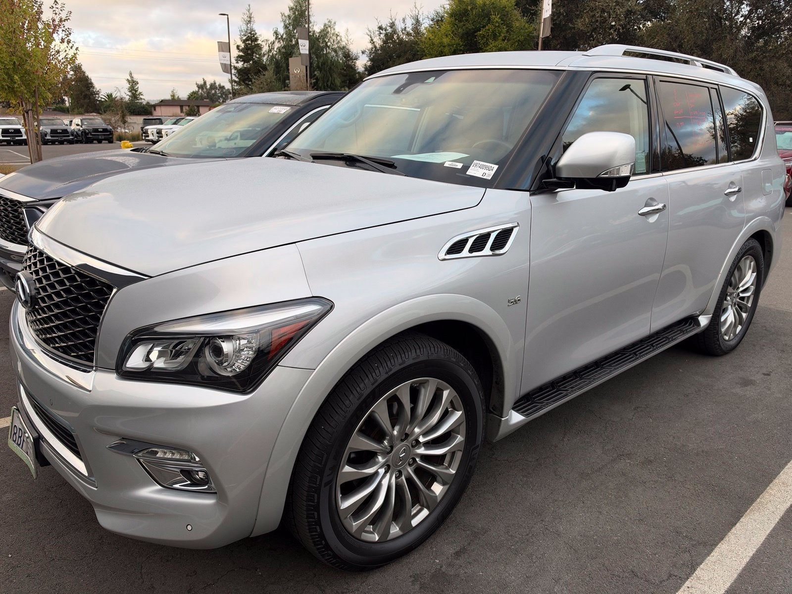 2017 INFINITI QX80 4WD