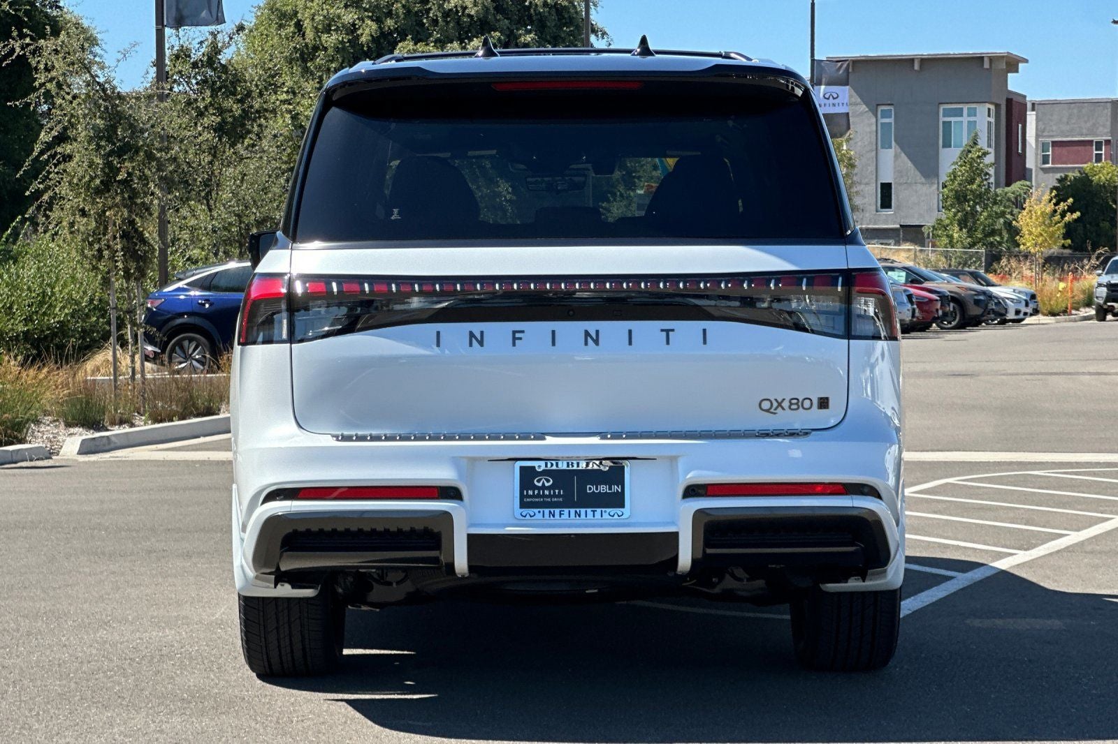 2027 INFINITI QX80 Autograph 4WD