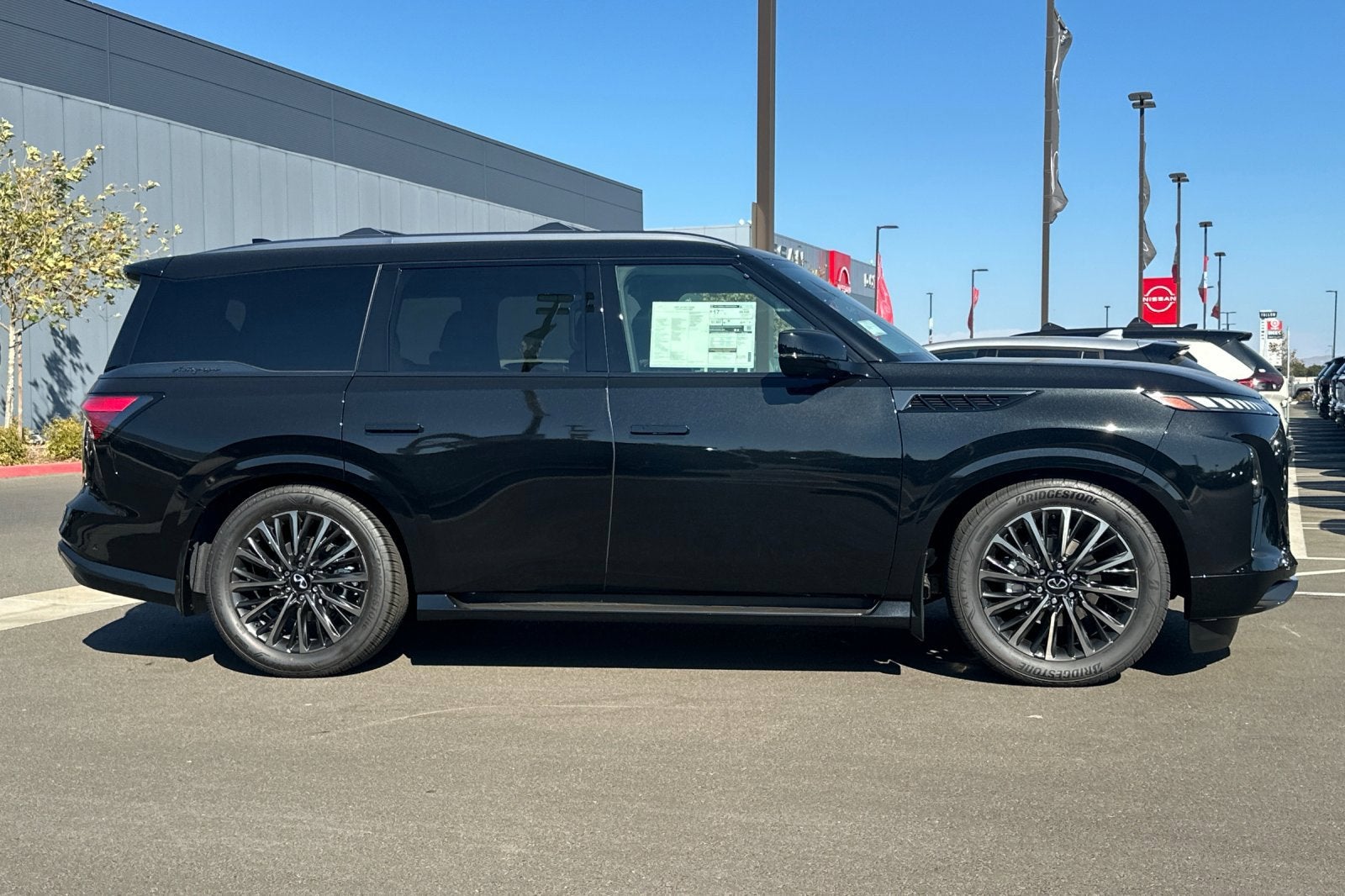 2027 INFINITI QX80 Autograph 4WD