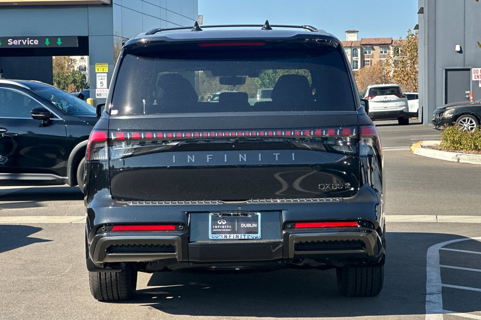 2027 INFINITI QX80 Autograph 4WD
