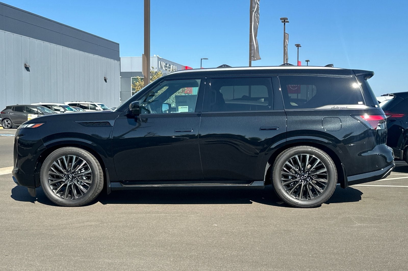 2027 INFINITI QX80 Autograph 4WD