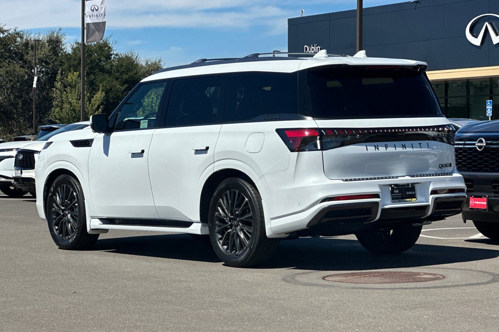 2027 INFINITI QX80 Autograph 4WD