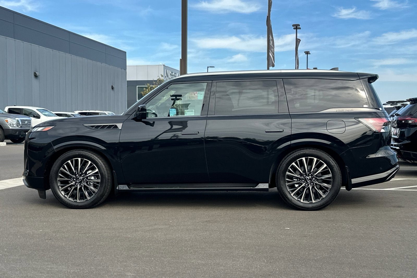 2027 INFINITI QX80 Autograph 4WD