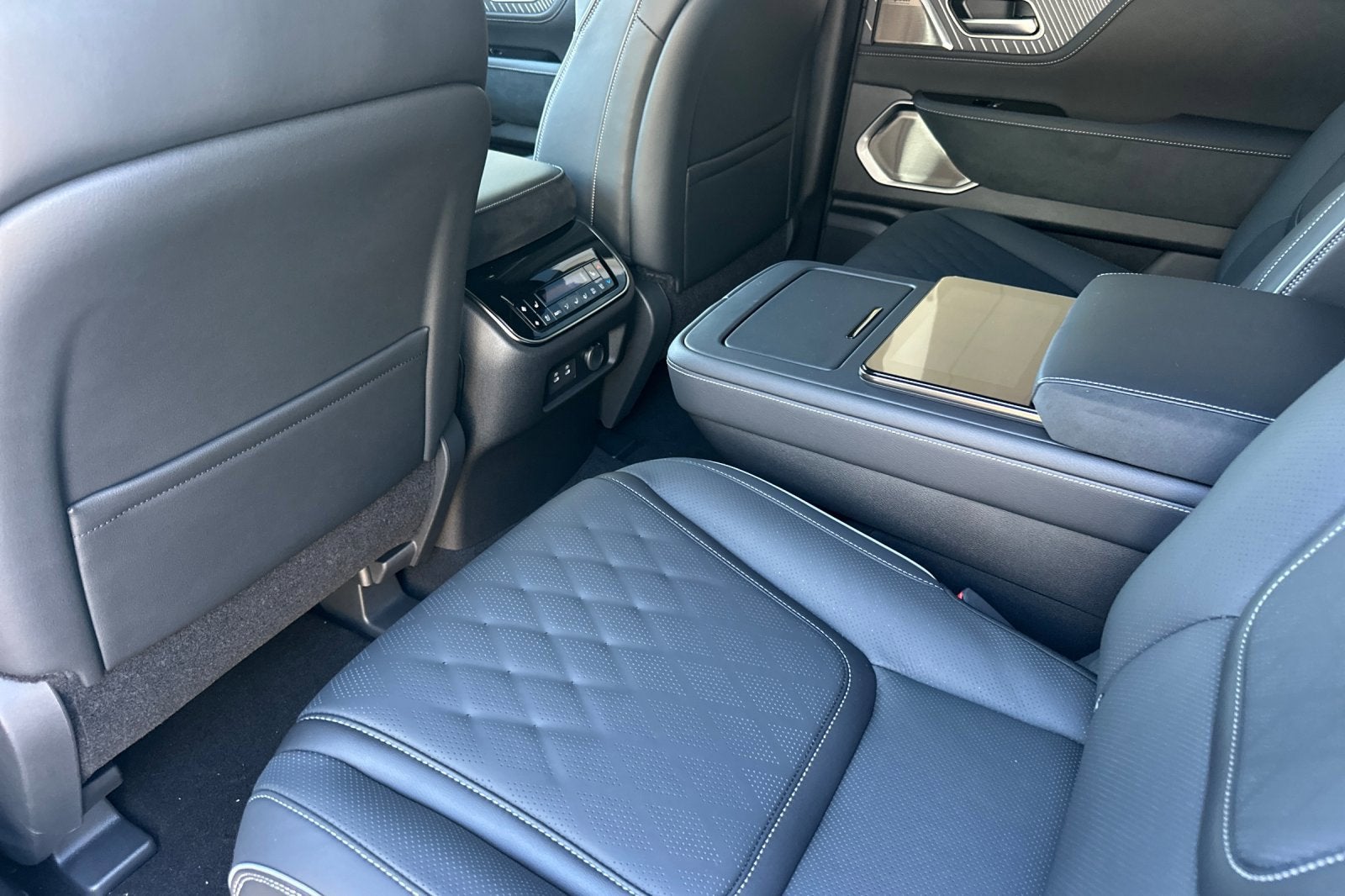 2027 INFINITI QX80 Autograph 4WD