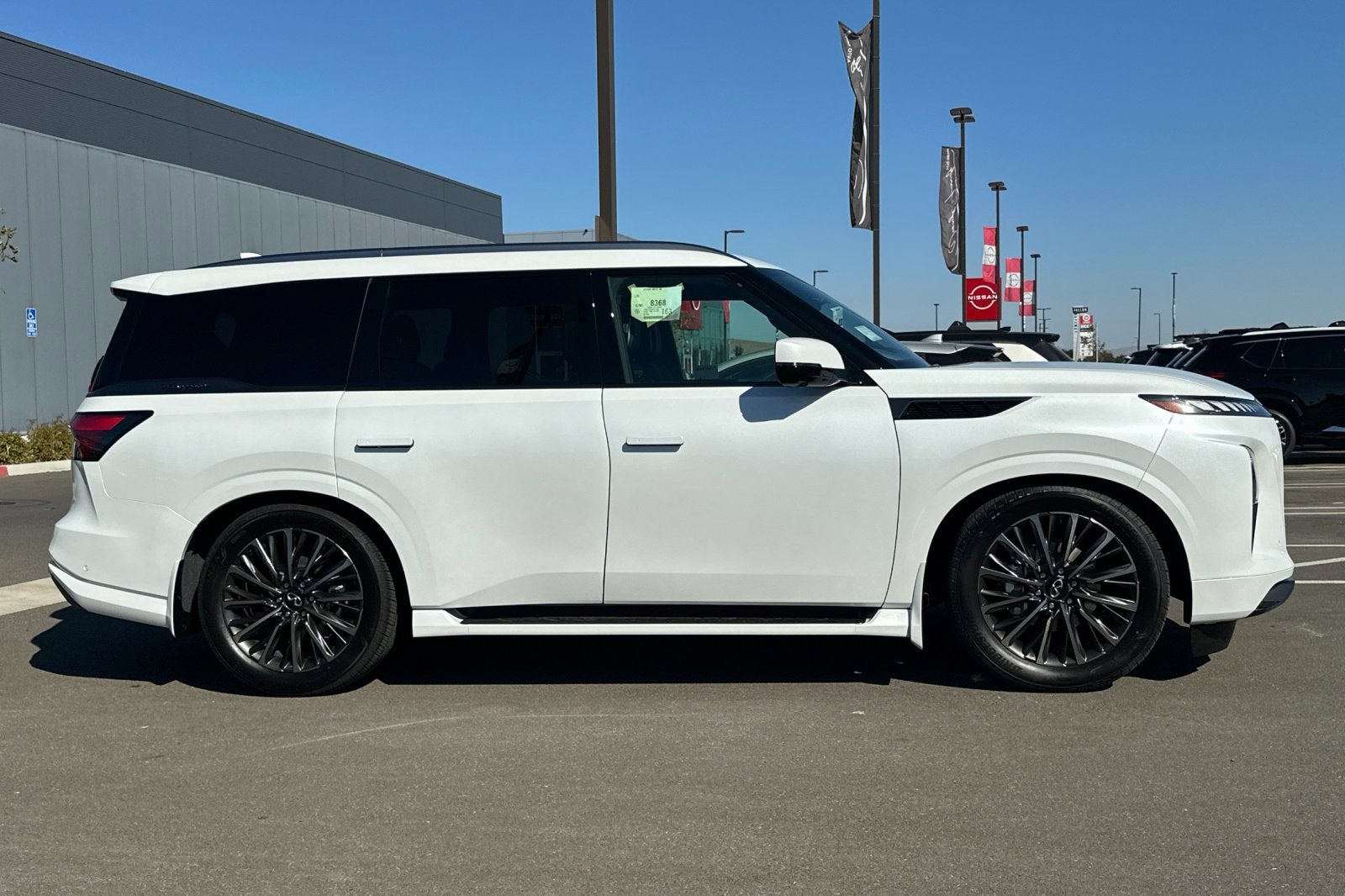 2027 INFINITI QX80 Autograph 4WD