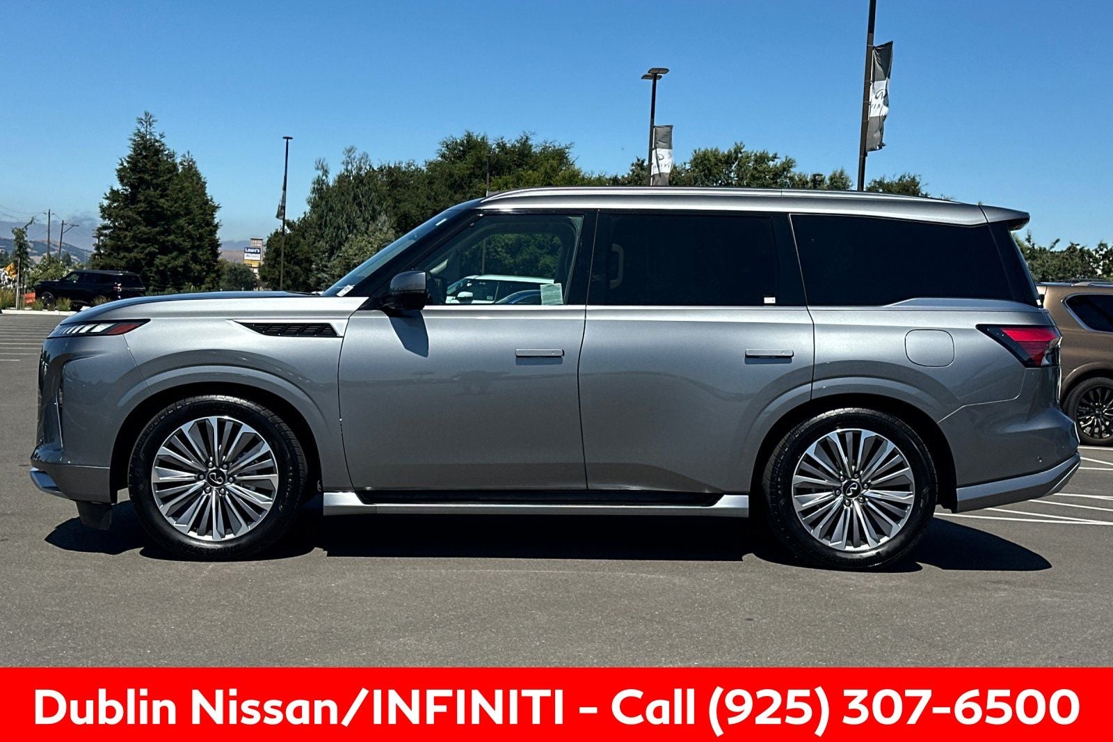 2025 INFINITI QX80 SENSORY