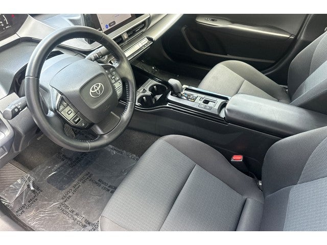 2025 Toyota Prius LE