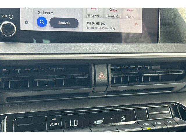 2025 Toyota Prius LE