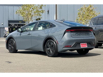 2025 Toyota Prius LE