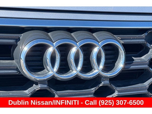 2023 Audi Q5 45 S line Premium quattro