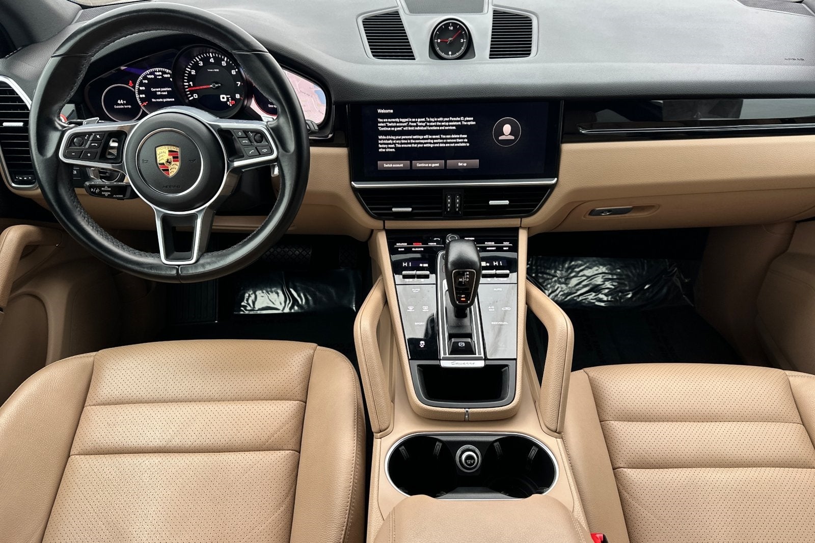 2023 Porsche Cayenne Platinum Edition