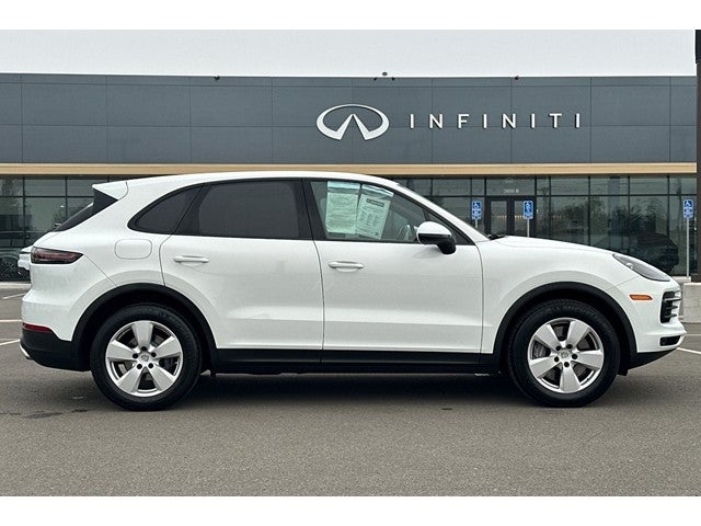 2023 Porsche Cayenne Platinum Edition