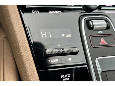 2023 Porsche Cayenne Platinum Edition