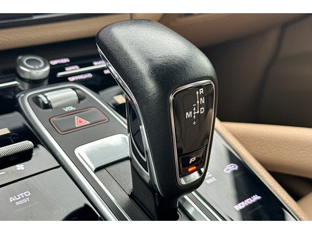 2023 Porsche Cayenne Platinum Edition