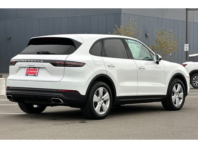 2023 Porsche Cayenne Platinum Edition