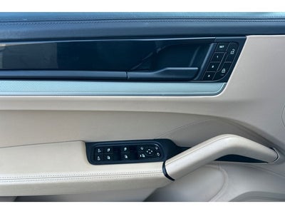 2024 Porsche Cayenne Coupe Base