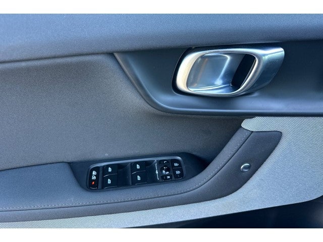 2023 Polestar 2 Long Range Dual Motor Performance