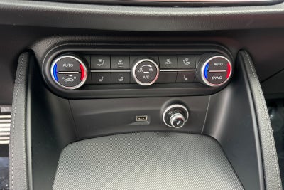 2023 Alfa Romeo Stelvio Veloce