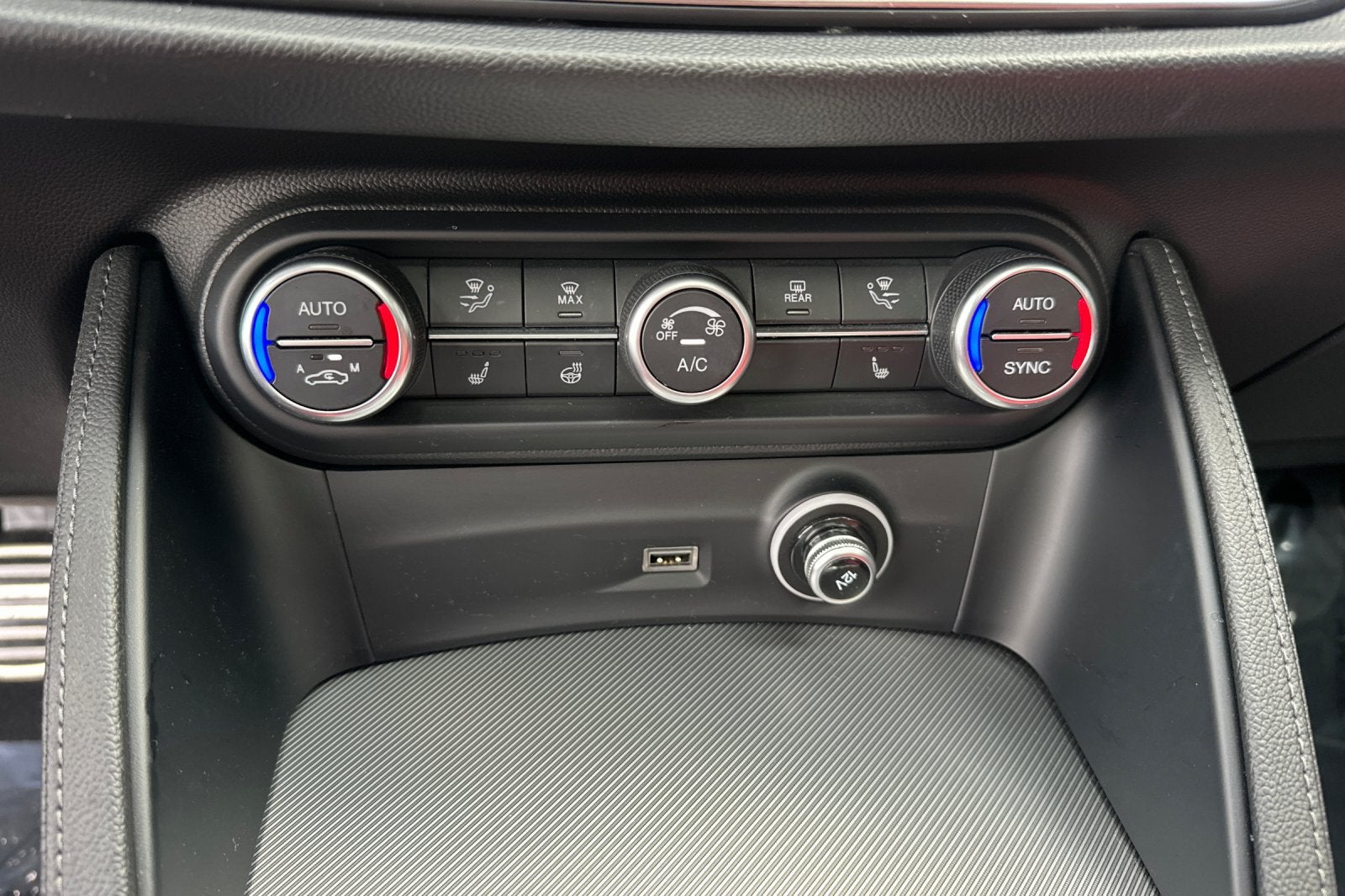 2023 Alfa Romeo Stelvio Veloce