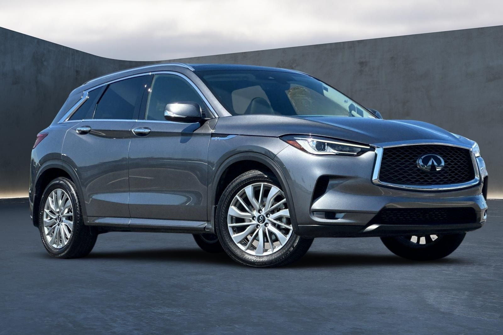 2025 INFINITI QX50 LUXE