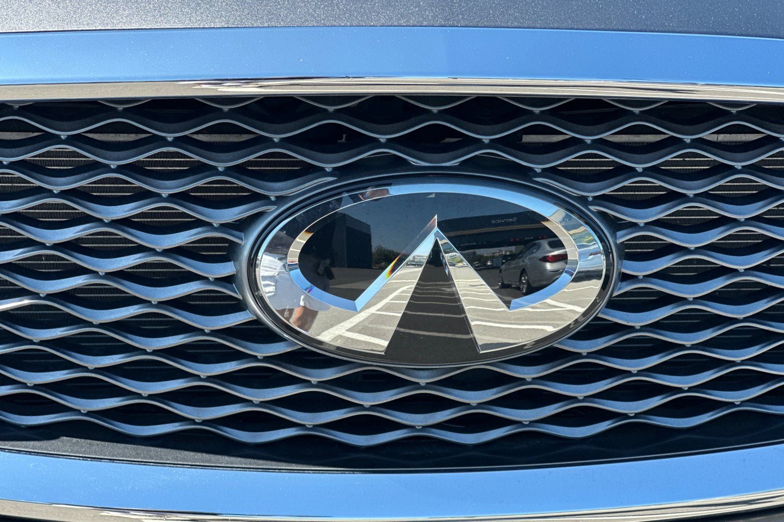 2025 INFINITI QX50 LUXE