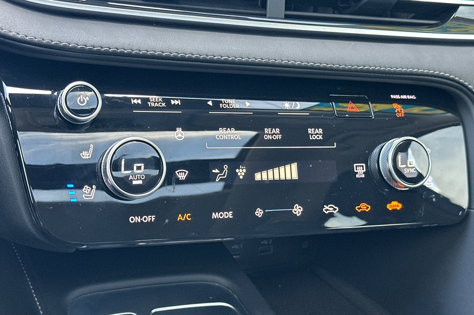 2025 INFINITI QX60 Sensory