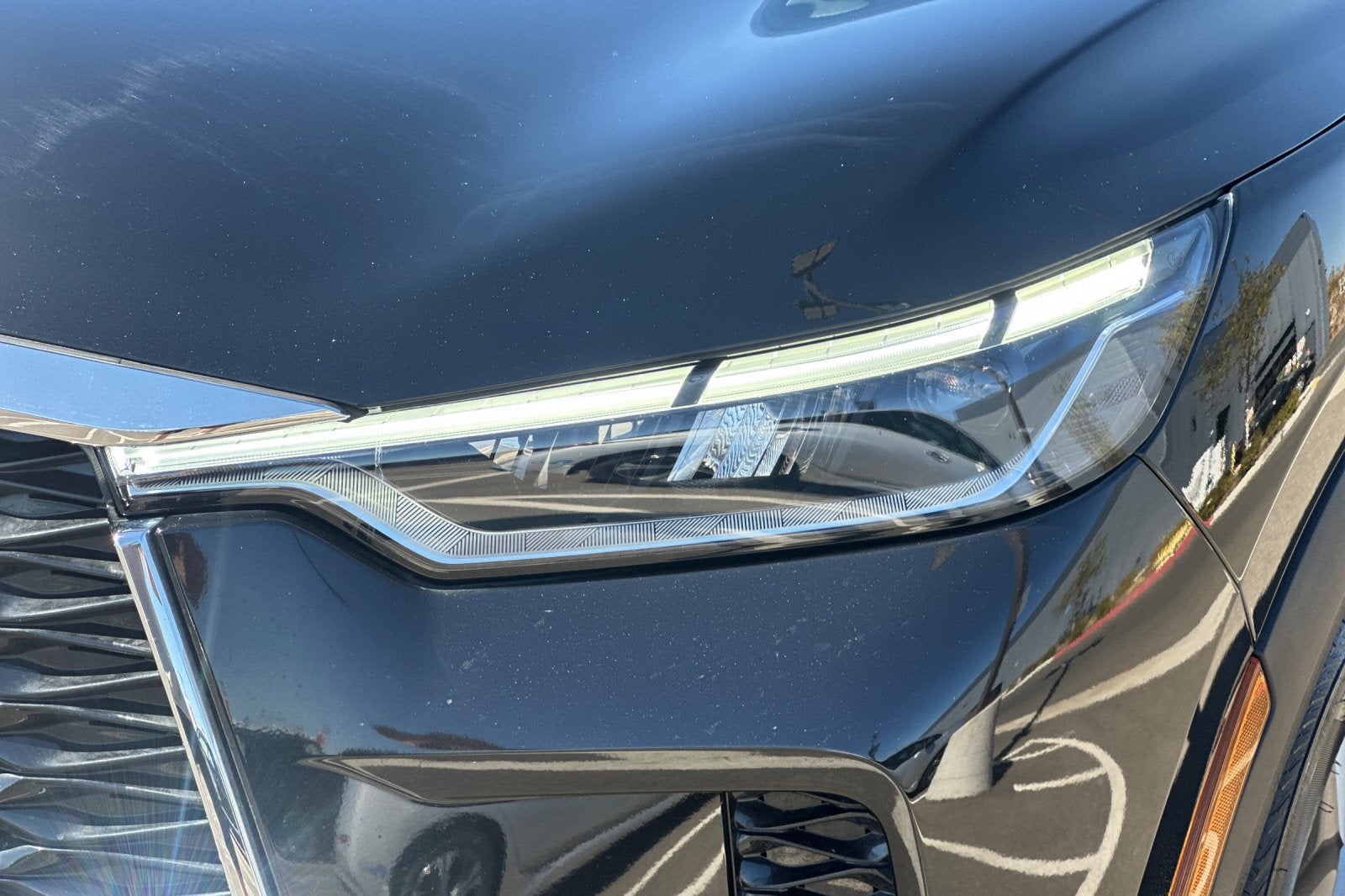 2023 INFINITI QX60 LUXE