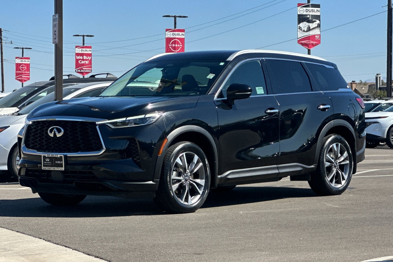2023 INFINITI QX60 LUXE