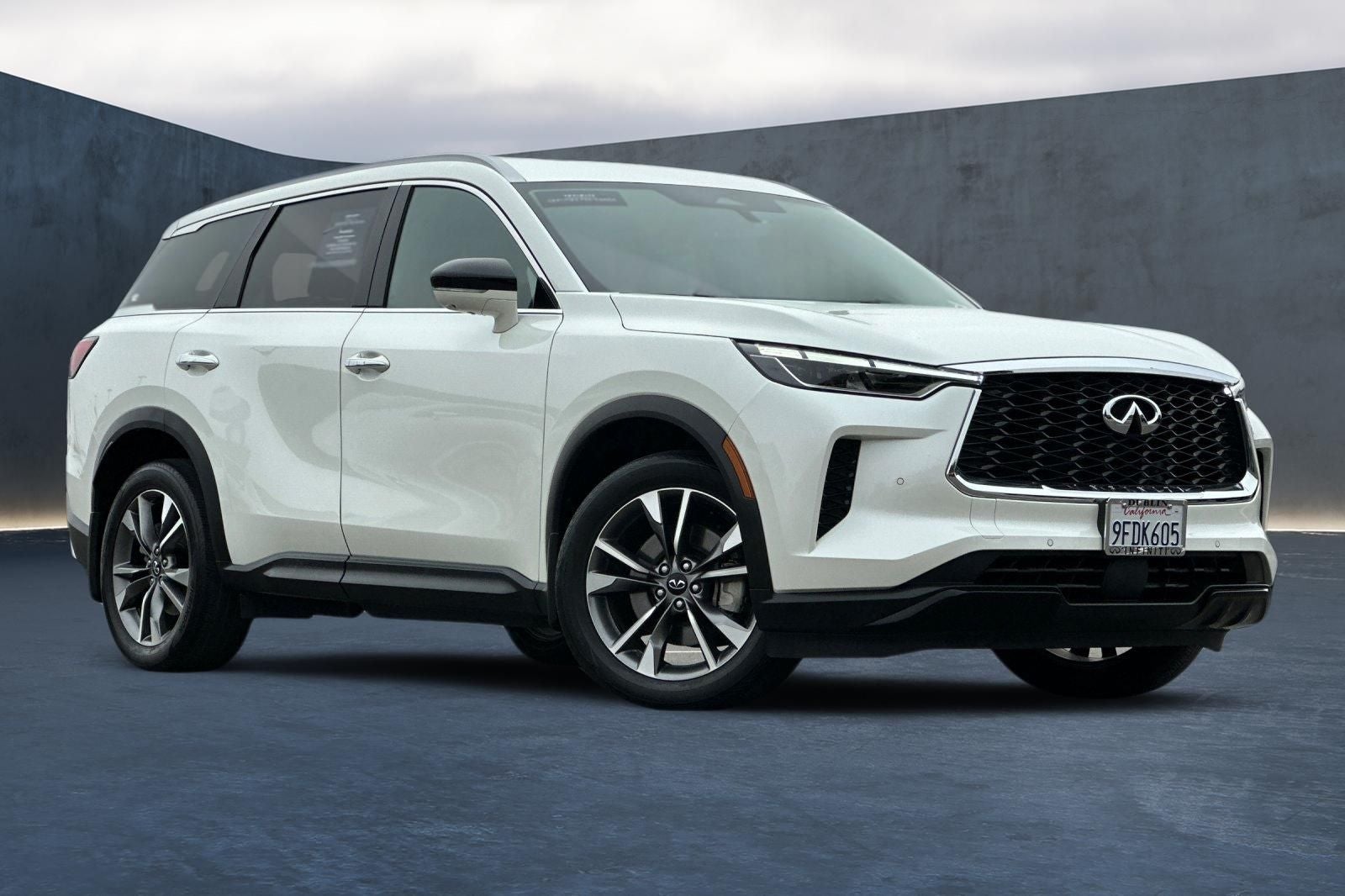 2023 INFINITI QX60 LUXE