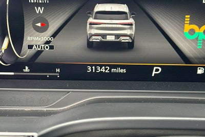 2023 INFINITI QX60 LUXE