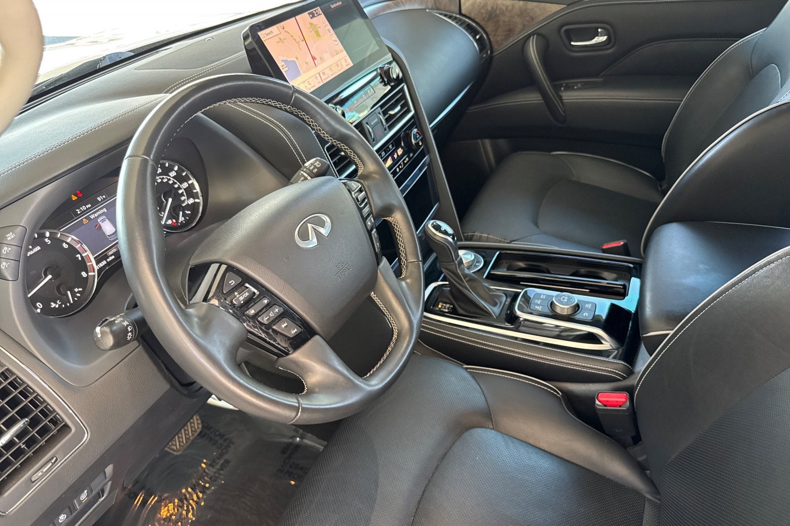 2023 INFINITI QX80 Premium Select
