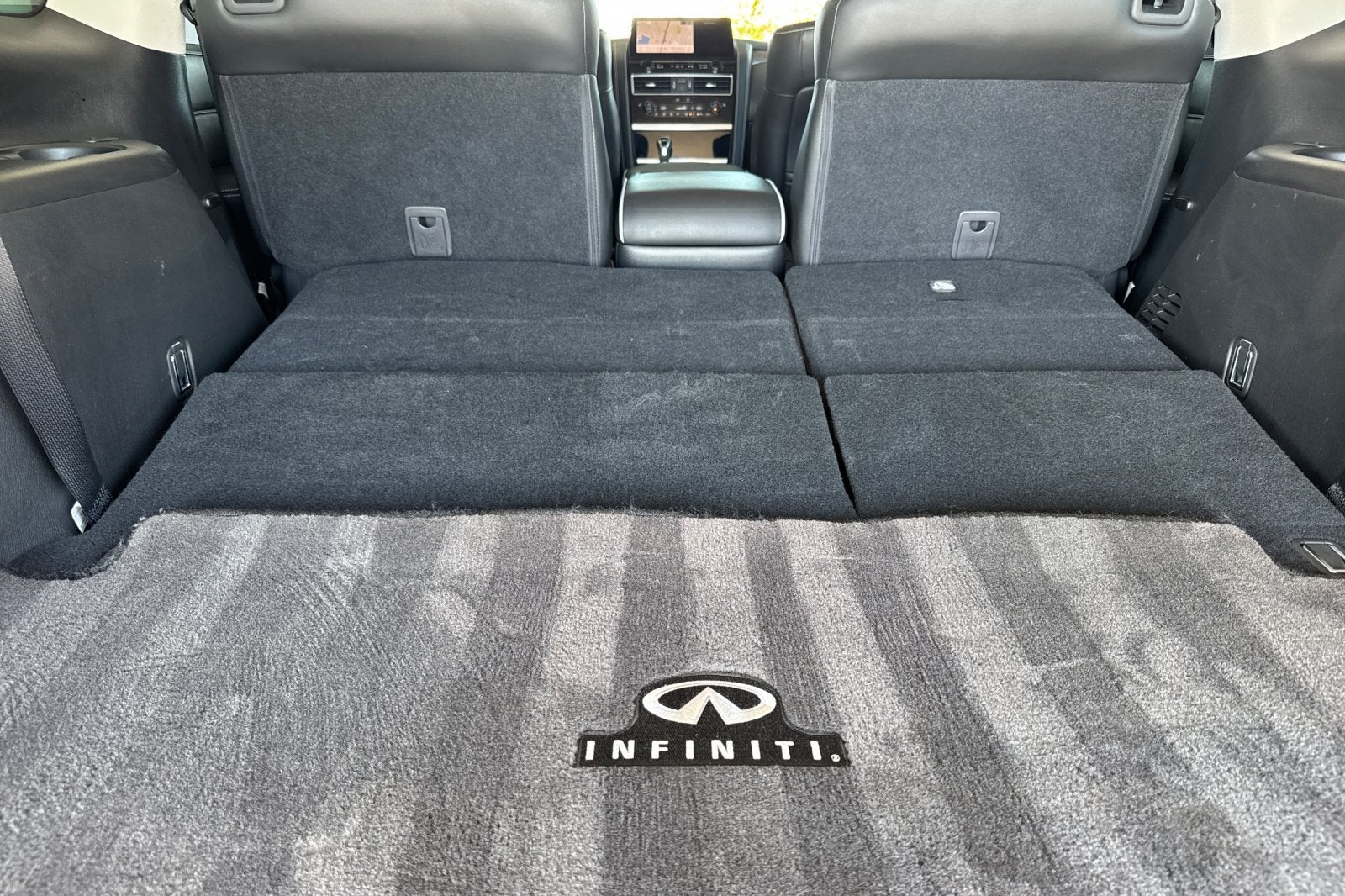 2023 INFINITI QX80 Premium Select