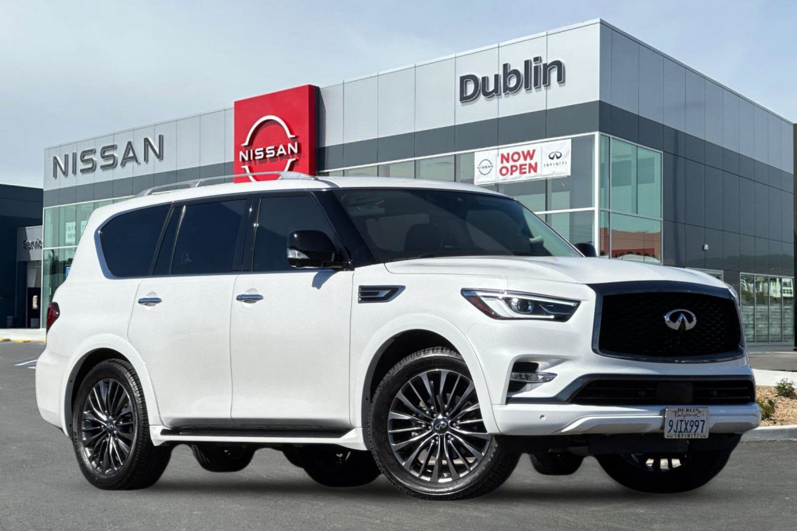 2023 INFINITI QX80 Premium Select