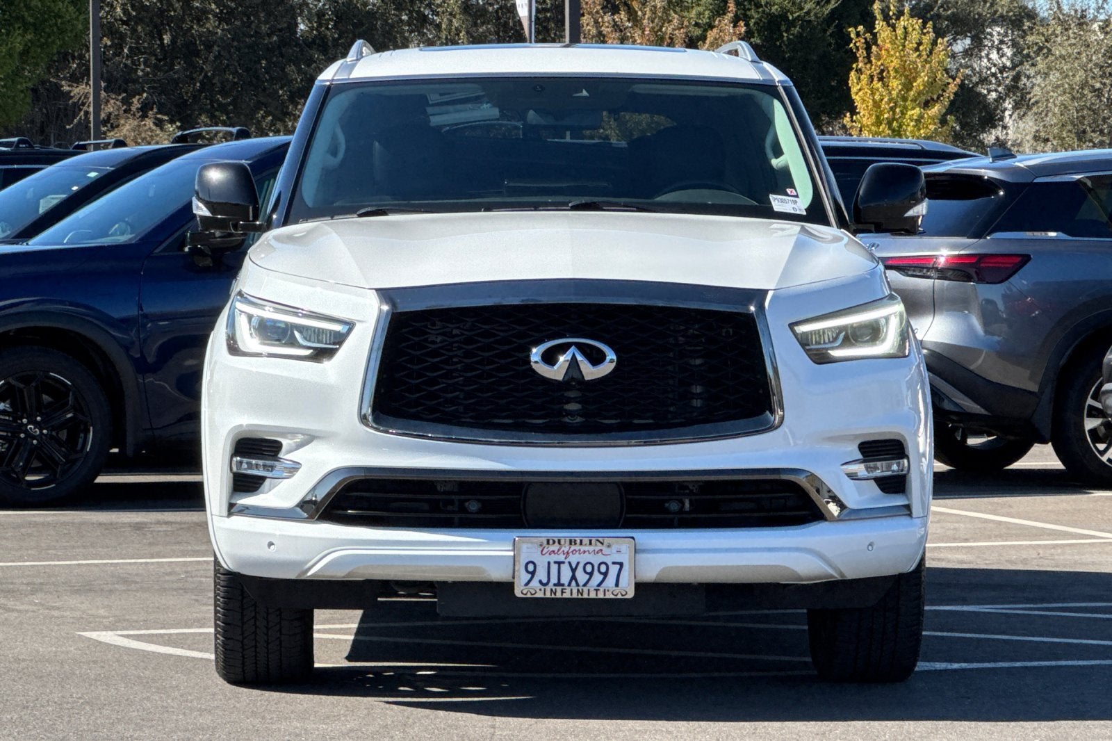 2023 INFINITI QX80 Premium Select