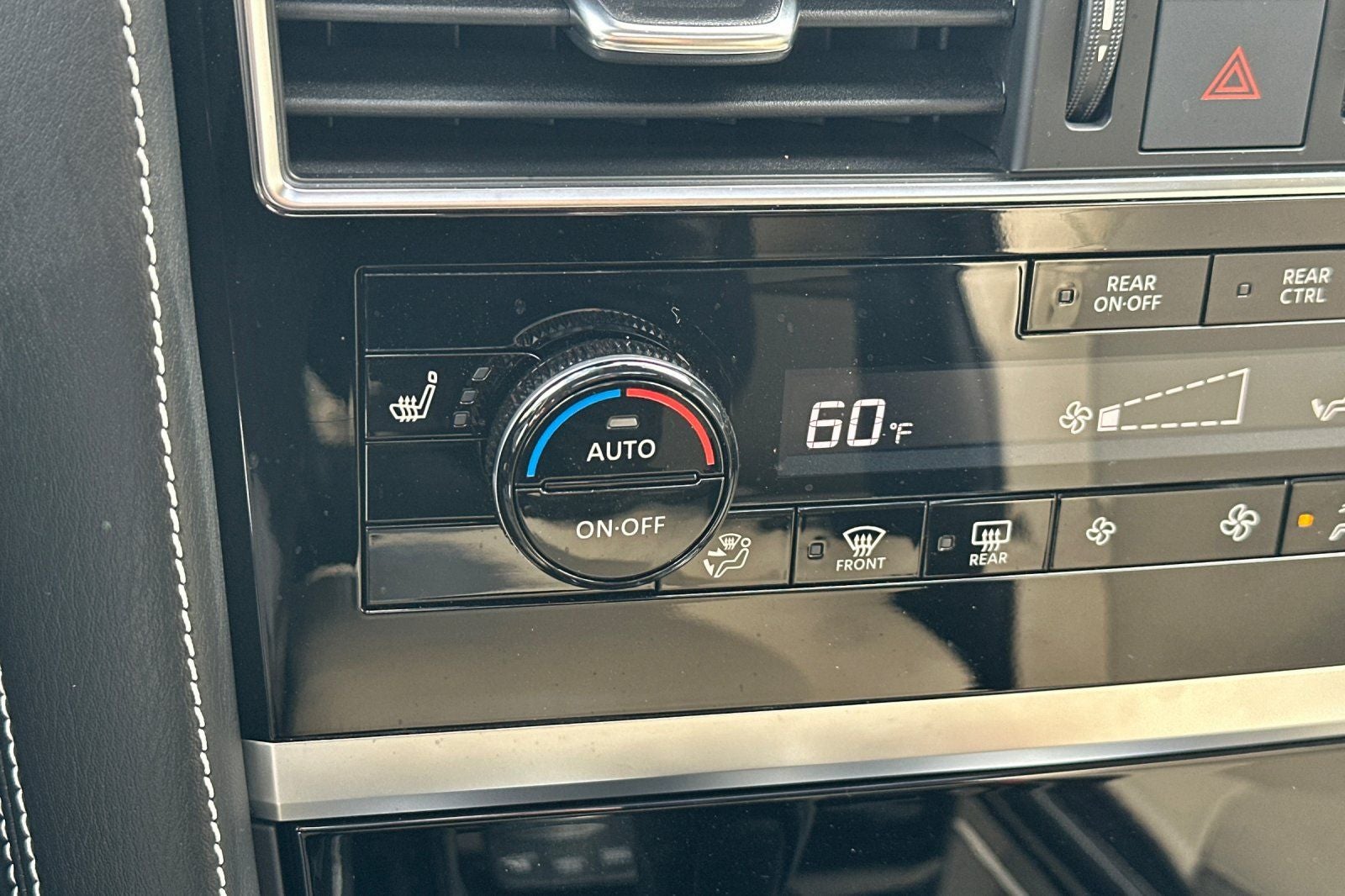 2023 INFINITI QX80 Premium Select