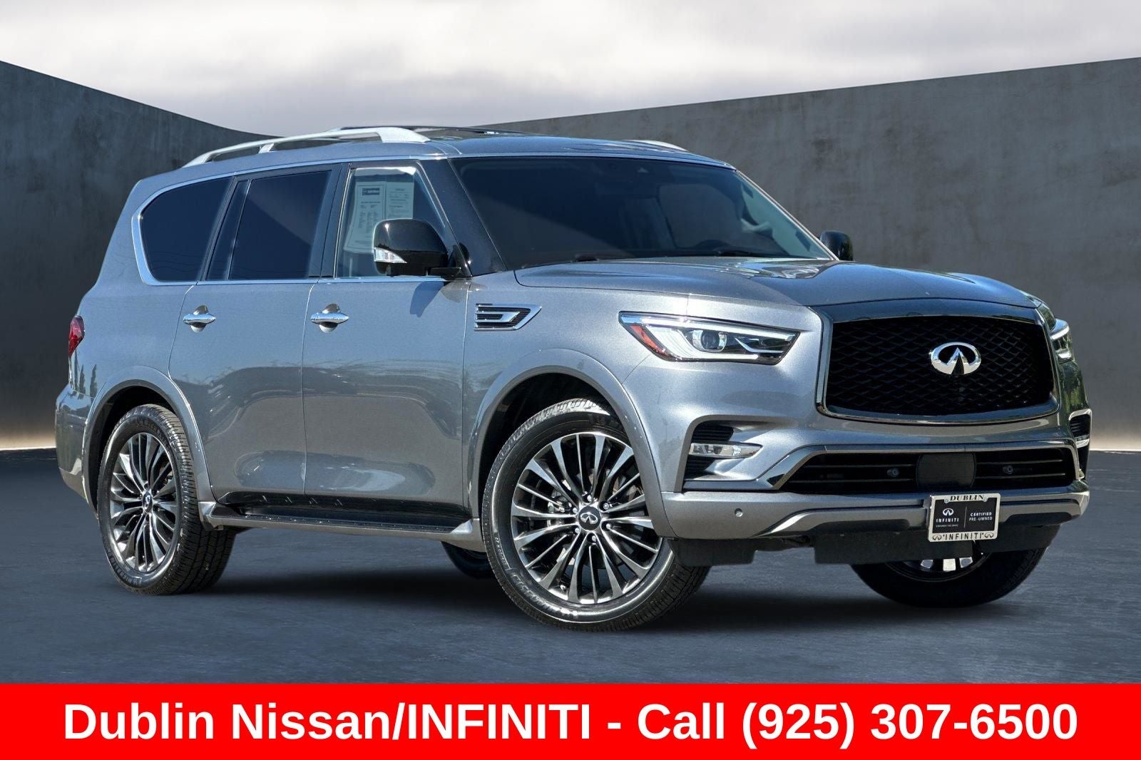 2021 INFINITI QX80 Premium Select