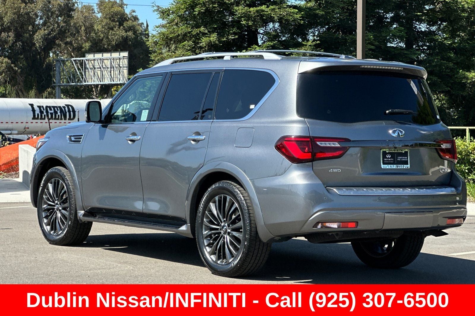 2021 INFINITI QX80 Premium Select