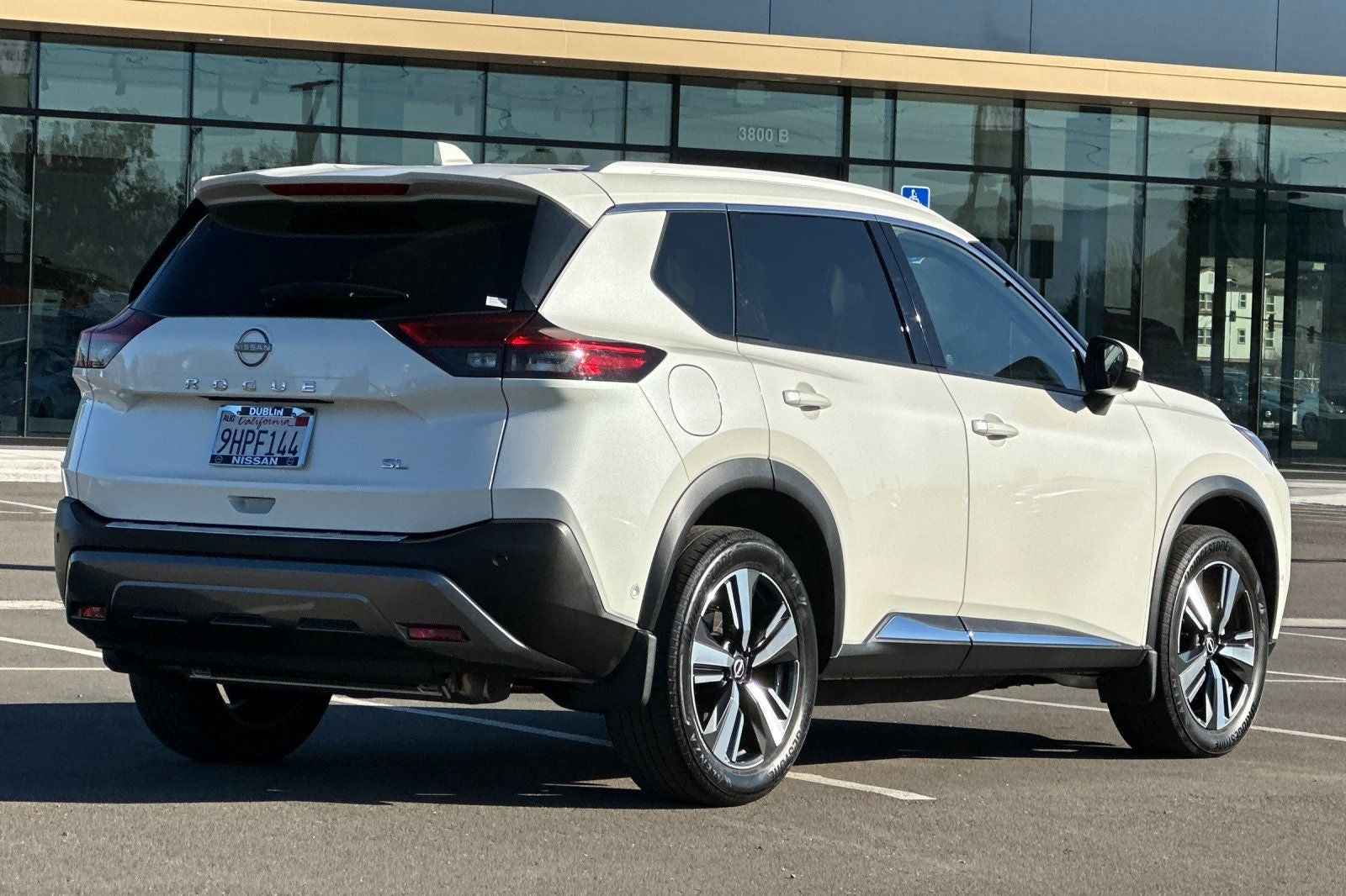2023 Nissan Rogue SL