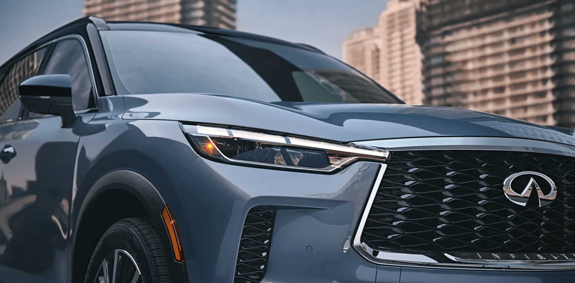 Front view of a silver Infiniti SUV